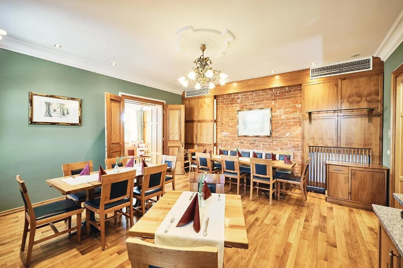 Hotel & Restaurant Waldschloss Passau